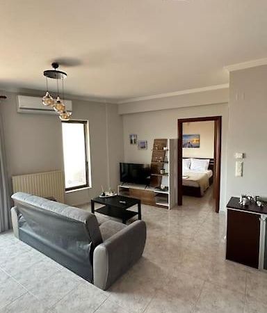 Proluxe Apartments أليكسانثيربوليس المظهر الخارجي الصورة